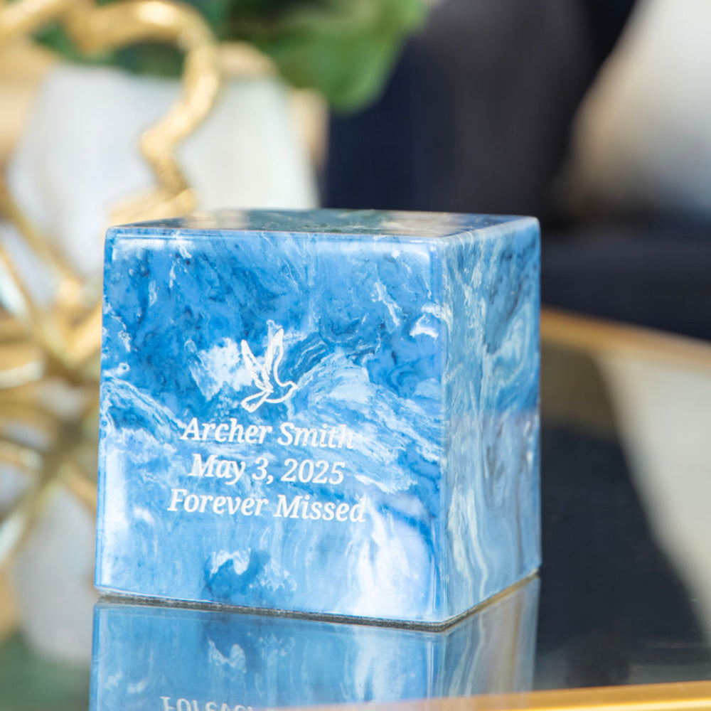 Aurora Keepsake Cube Urn - Lotus