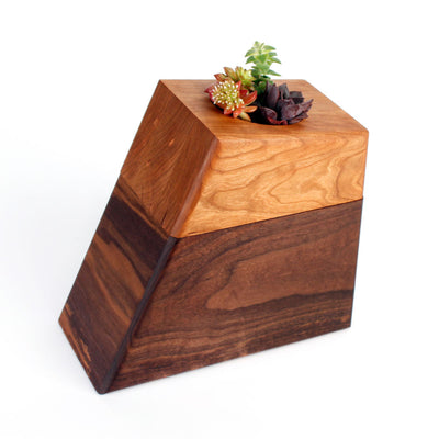 The Living Urn Planter - Monarch