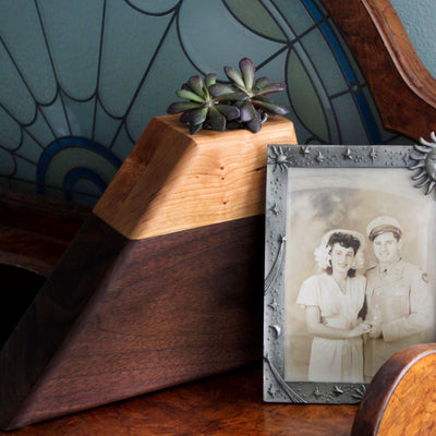 The Living Urn Planter - Cremation Society